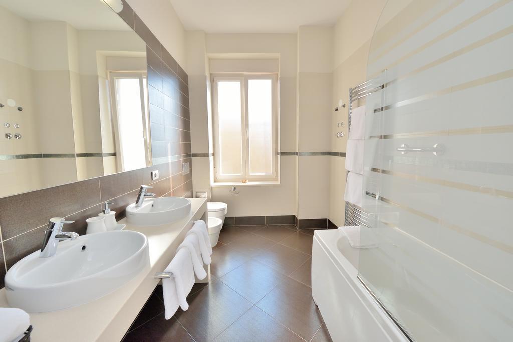 Eden Penthouse Apartments 자다르 객실 사진
