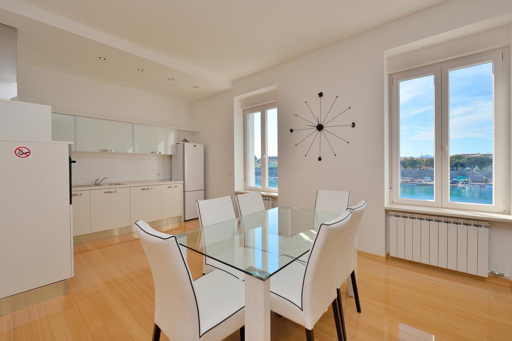 Eden Penthouse Apartments 자다르 객실 사진