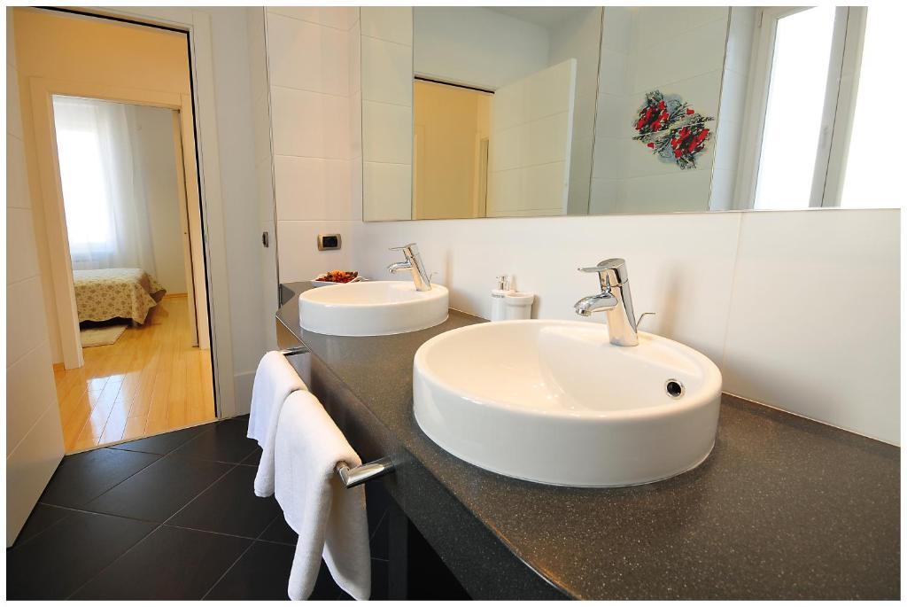 Eden Penthouse Apartments 자다르 객실 사진